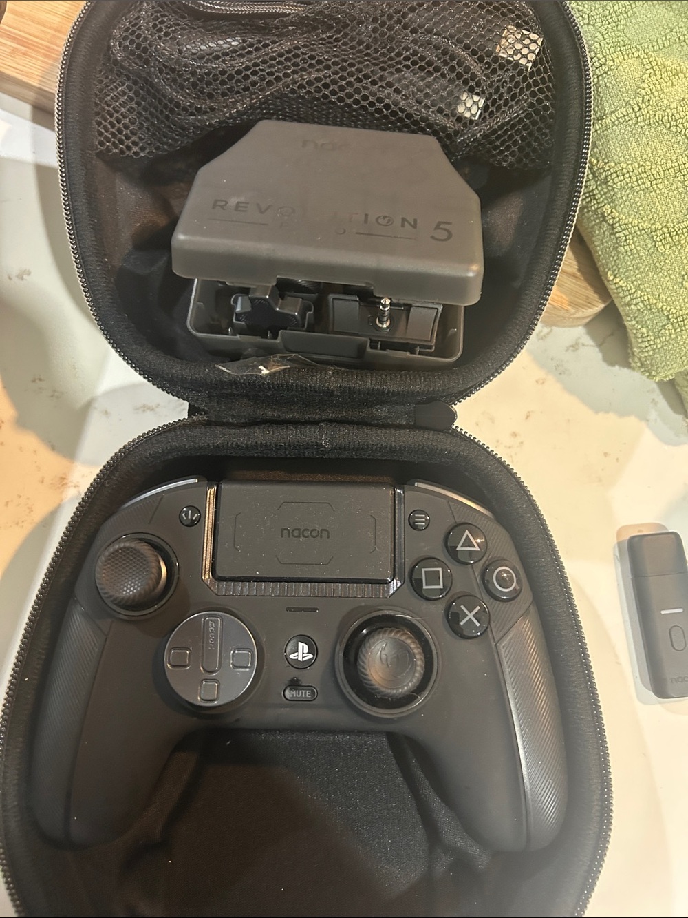 Nacon Revo Revolution 5 Wireless Controller in Black- used like new